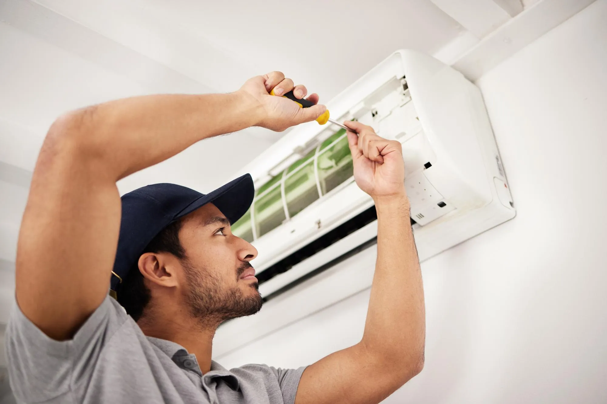 Air conditioning service technician